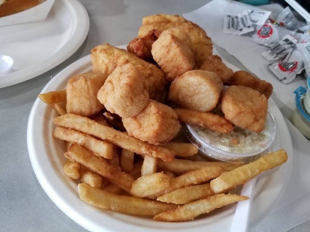 Brown’s Lobster Pound | restaurant | 407 NH-286, Seabrook, NH 03874, USA | 6034743331 OR +1 603-474-3331