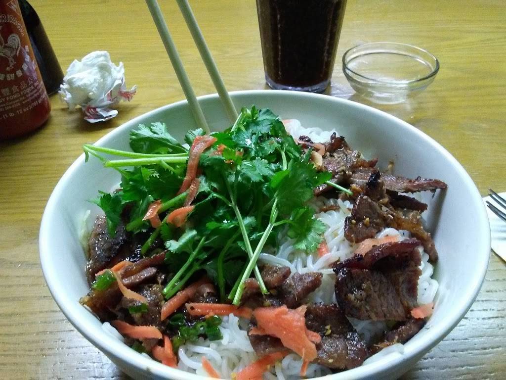 Pho Life | restaurant | 5865 Weber Rd, Corpus Christi, TX 78413, USA | 3613341345 OR +1 361-334-1345