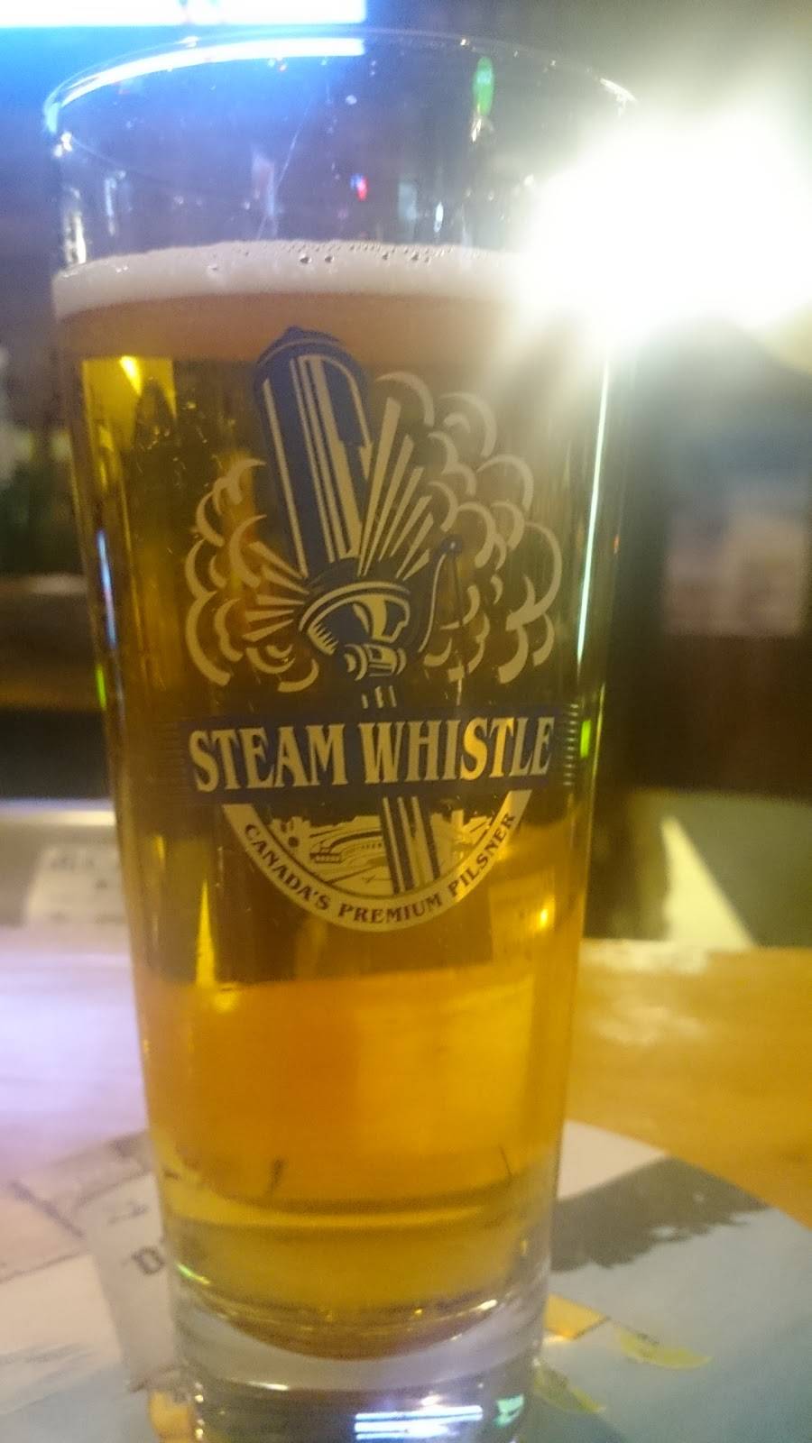 Wahoo Bar & Grill | restaurant | 39 Dundas St E, Trenton, ON K8V 1K6, Canada | 6133925551 OR +1 613-392-5551