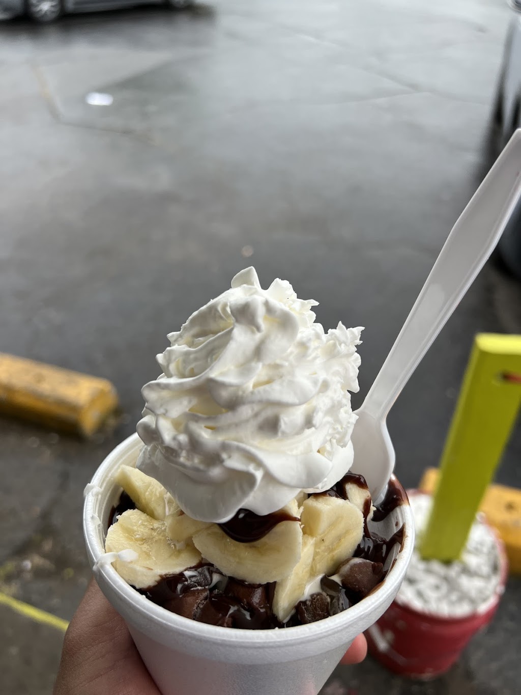 Twist N Dip | restaurant | 3470 Auburn Rd, Auburn Hills, MI 48326, USA | 2488534186 OR +1 248-853-4186