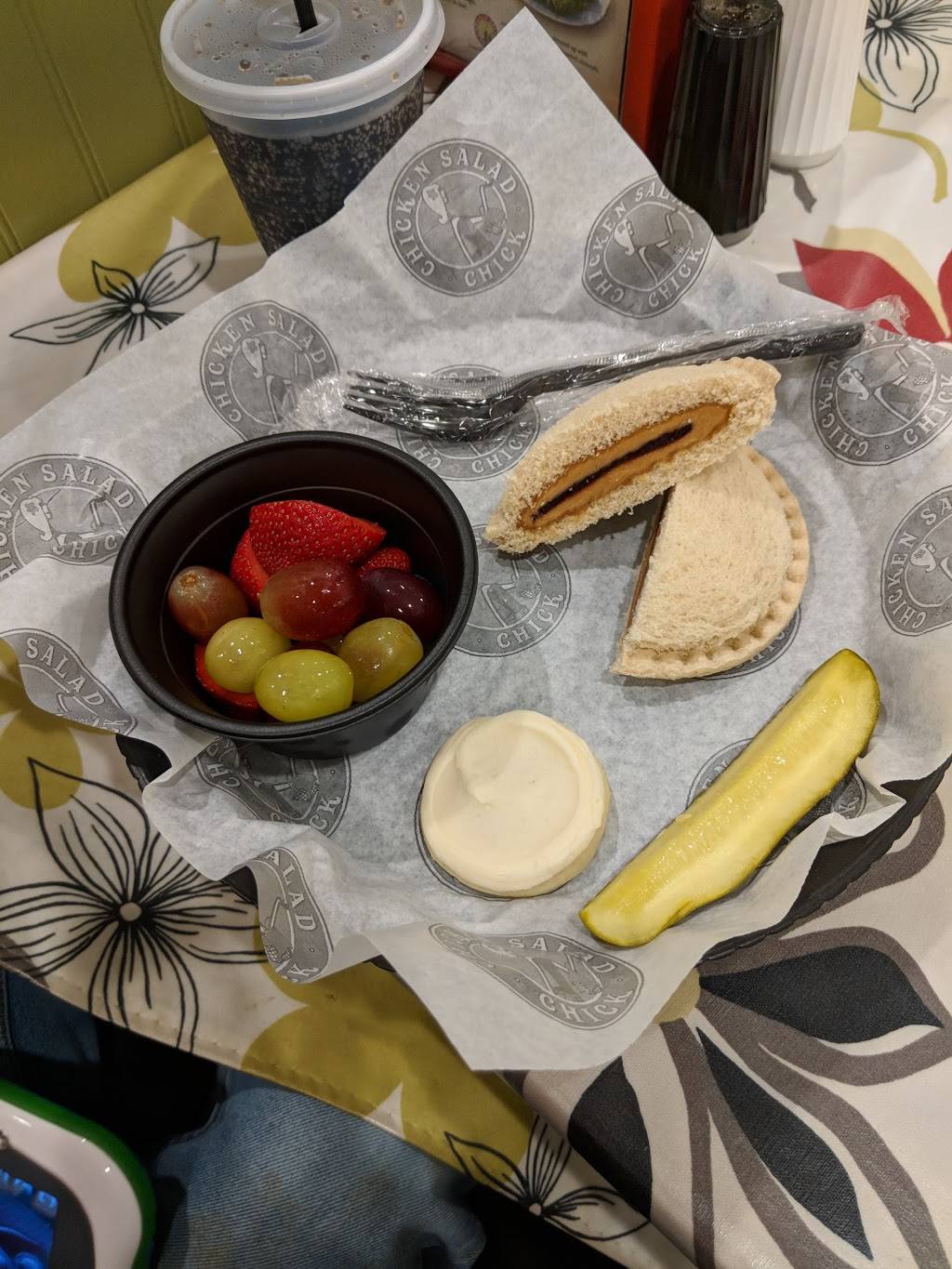 Chicken Salad Chick | restaurant | 1820 Gunbarrel Rd #200, Chattanooga, TN 37421, USA | 4233543043 OR +1 423-354-3043