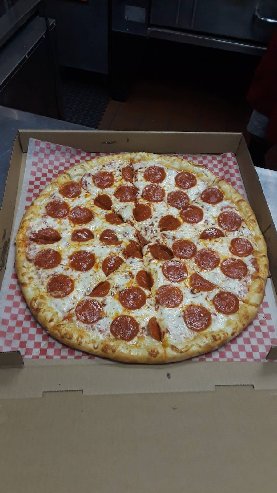 Pippys Pizzeria | restaurant | 3330 E Florida Ave Suite B, Hemet, CA 92544, USA | 9513572220 OR +1 951-357-2220