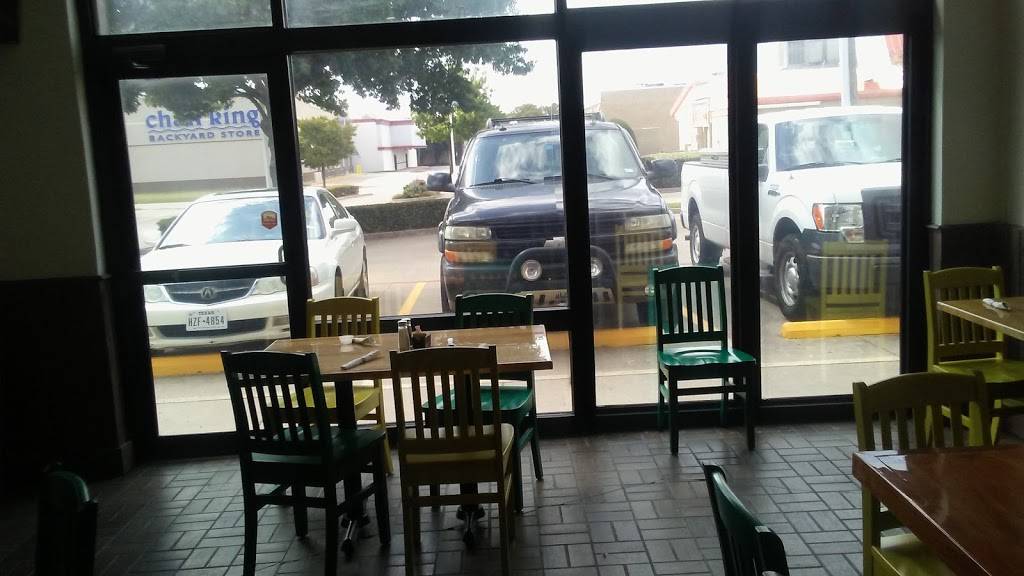 Whataburger | restaurant | 3519 S Cooper St, Arlington, TX 76015, USA | 8174683298 OR +1 817-468-3298