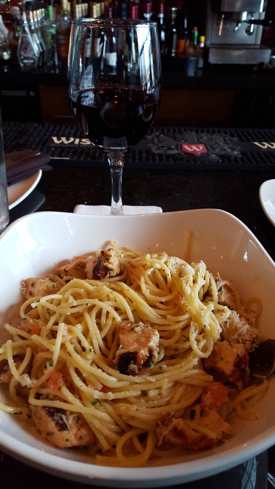 Fratelli Pasta Grill | restaurant | 13340 Lanoue St, Windsor, ON N8N 5E1, Canada | 5197350355 OR +1 519-735-0355