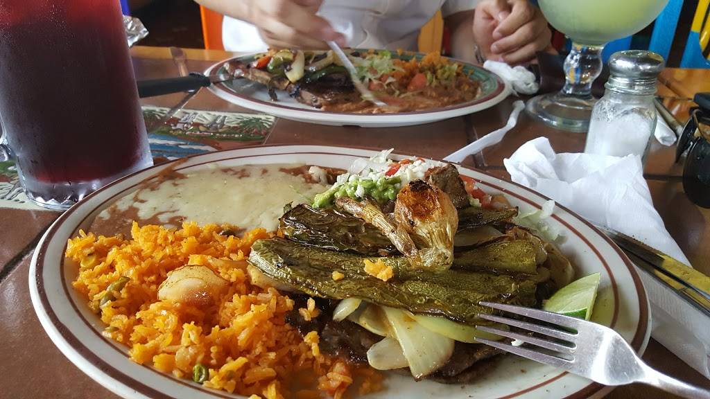 El Mariachi Mexican Restaurant | restaurant | 1305 N Marine Blvd, Jacksonville, NC 28540, USA | 9103535886 OR +1 910-353-5886