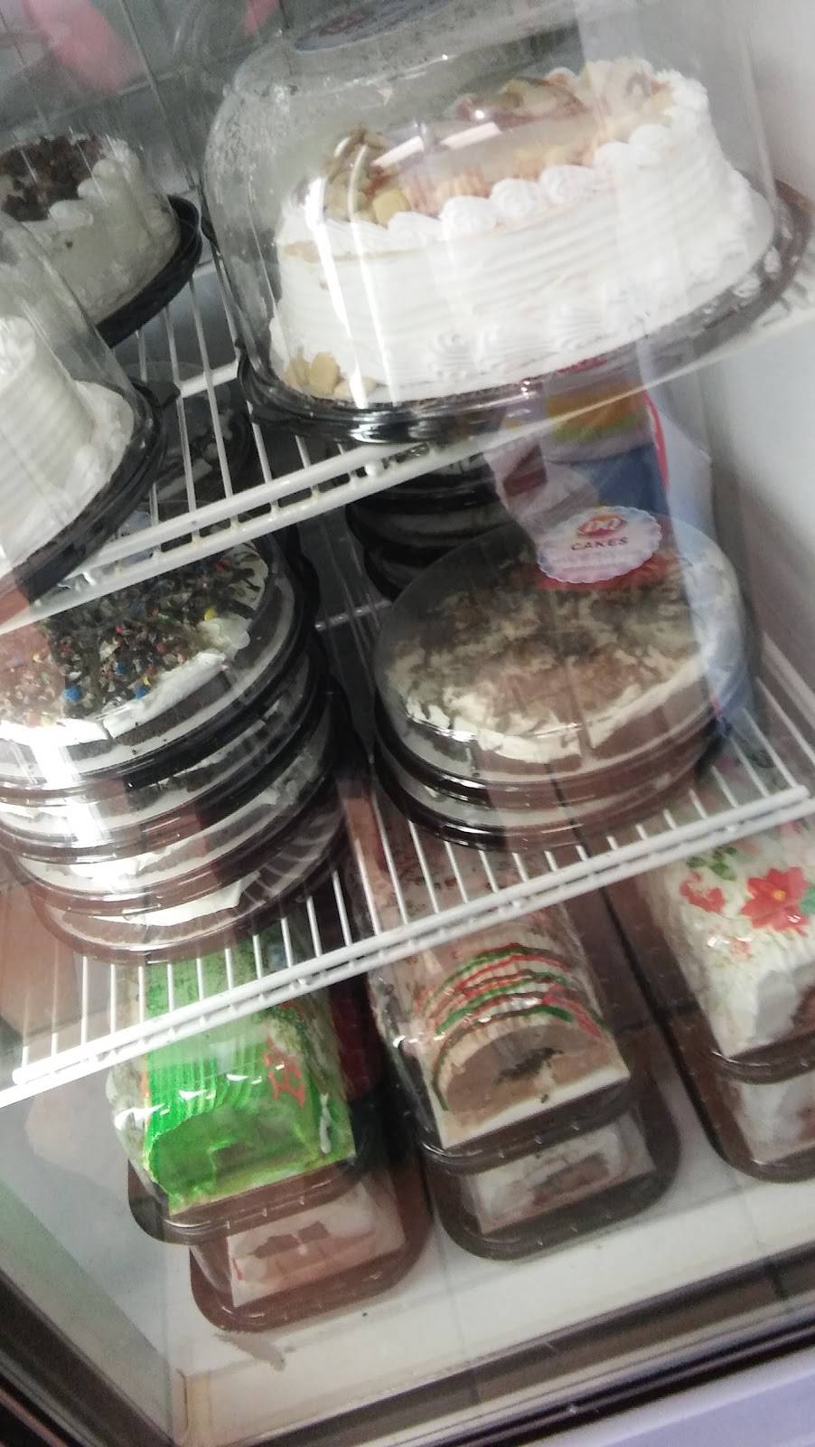 Dairy Queen Grill & Chill | restaurant | 510 W Murdock Ave, Oshkosh, WI 54901, USA | 9202352253 OR +1 920-235-2253