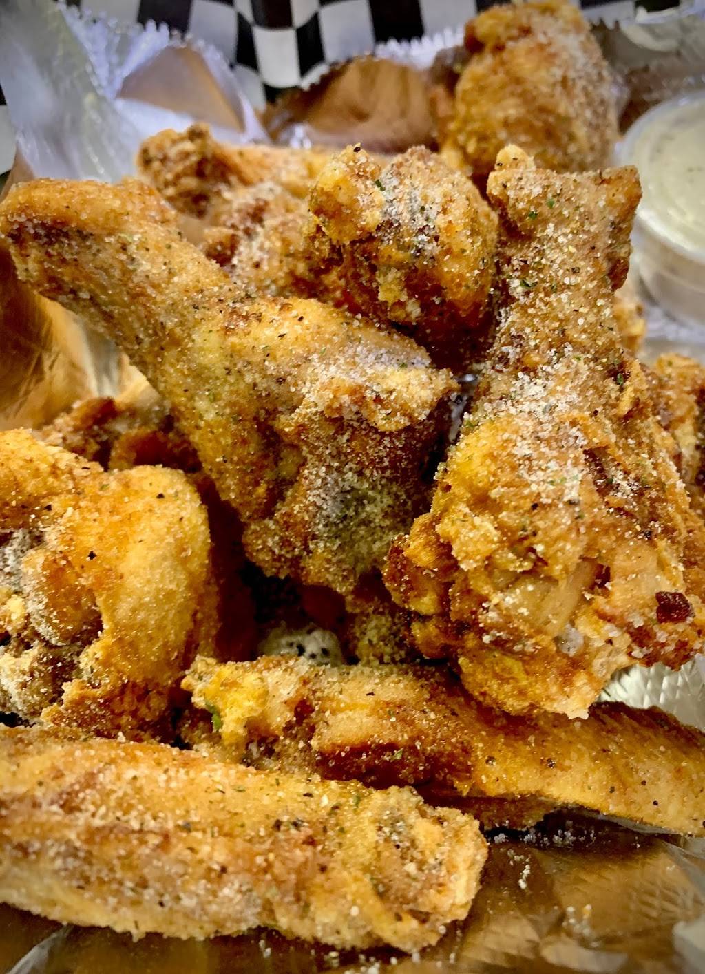 Wingspot AZ | restaurant | 2150 E Cactus Rd, Phoenix, AZ 85022, USA | 6029964490 OR +1 602-996-4490