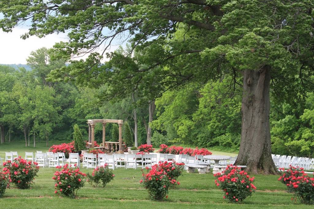 Eagles Bluff Golf Course | restaurant | 16500 MO-79, Clarksville, MO 63336, USA | 5732423309 OR +1 573-242-3309