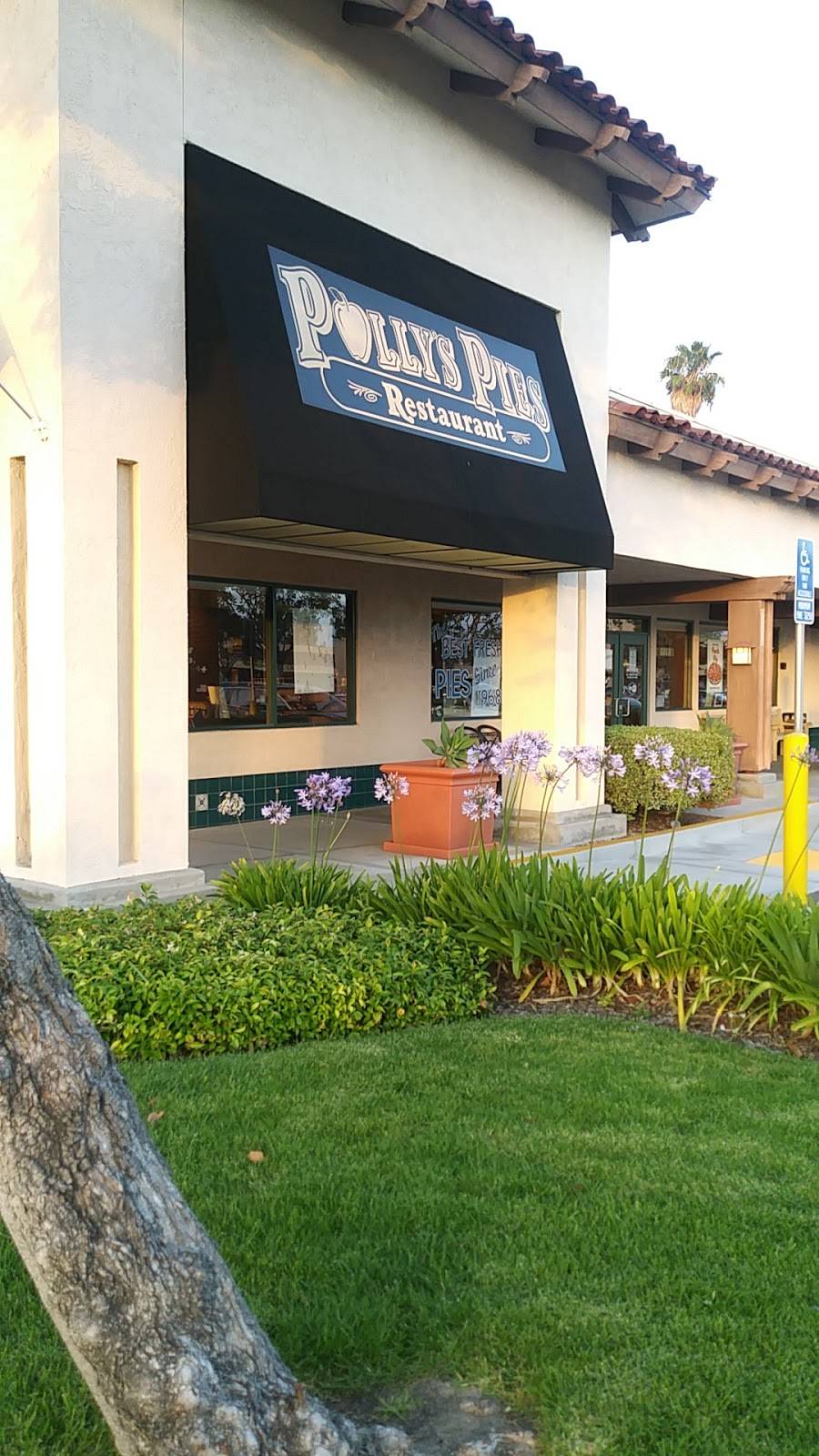 Pollys Pies Restaurant & Bakery | bakery | 4680 E Los Coyotes Diagonal, Long Beach, CA 90815, USA | 5625976076 OR +1 562-597-6076