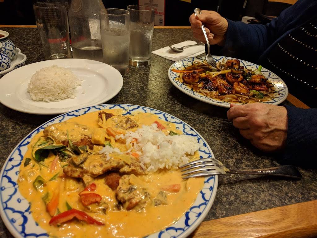 Taste of Thailand | restaurant | 15712 W Center Rd, Omaha, NE 68130, USA | 4026919991 OR +1 402-691-9991