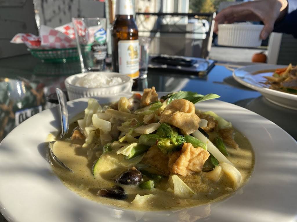 Stowe Asian Cuisine | restaurant | 504 Mountain Rd, Stowe, VT 05672, USA | 8022536000 OR +1 802-253-6000