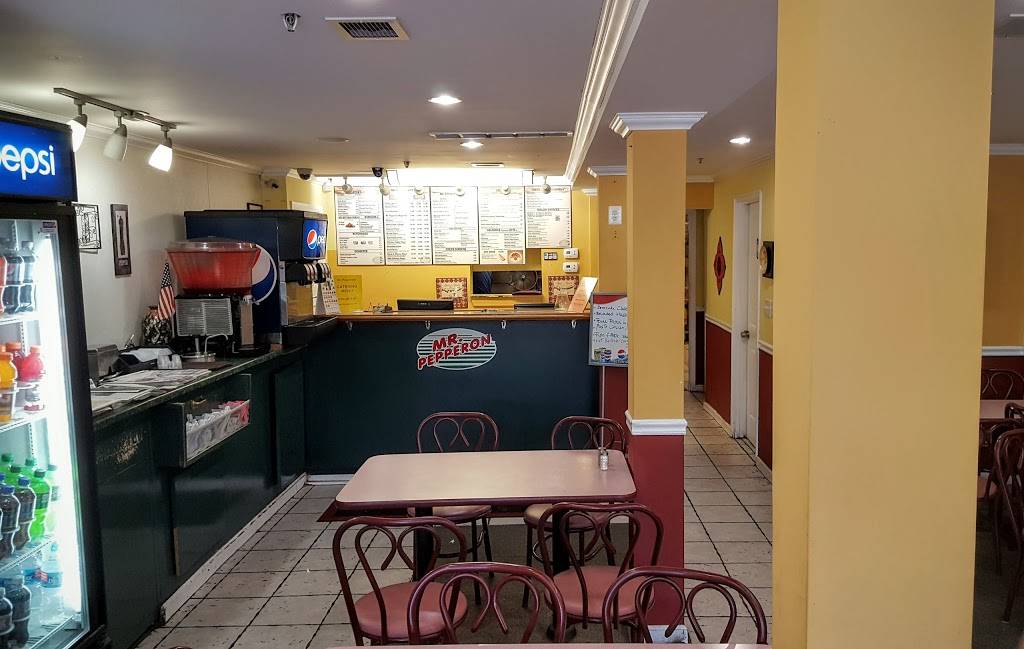 Mr.Pepperoni Pizza Herndon | restaurant | 303 Spring St, Herndon, VA 20170, USA | 7033187736 OR +1 703-318-7736