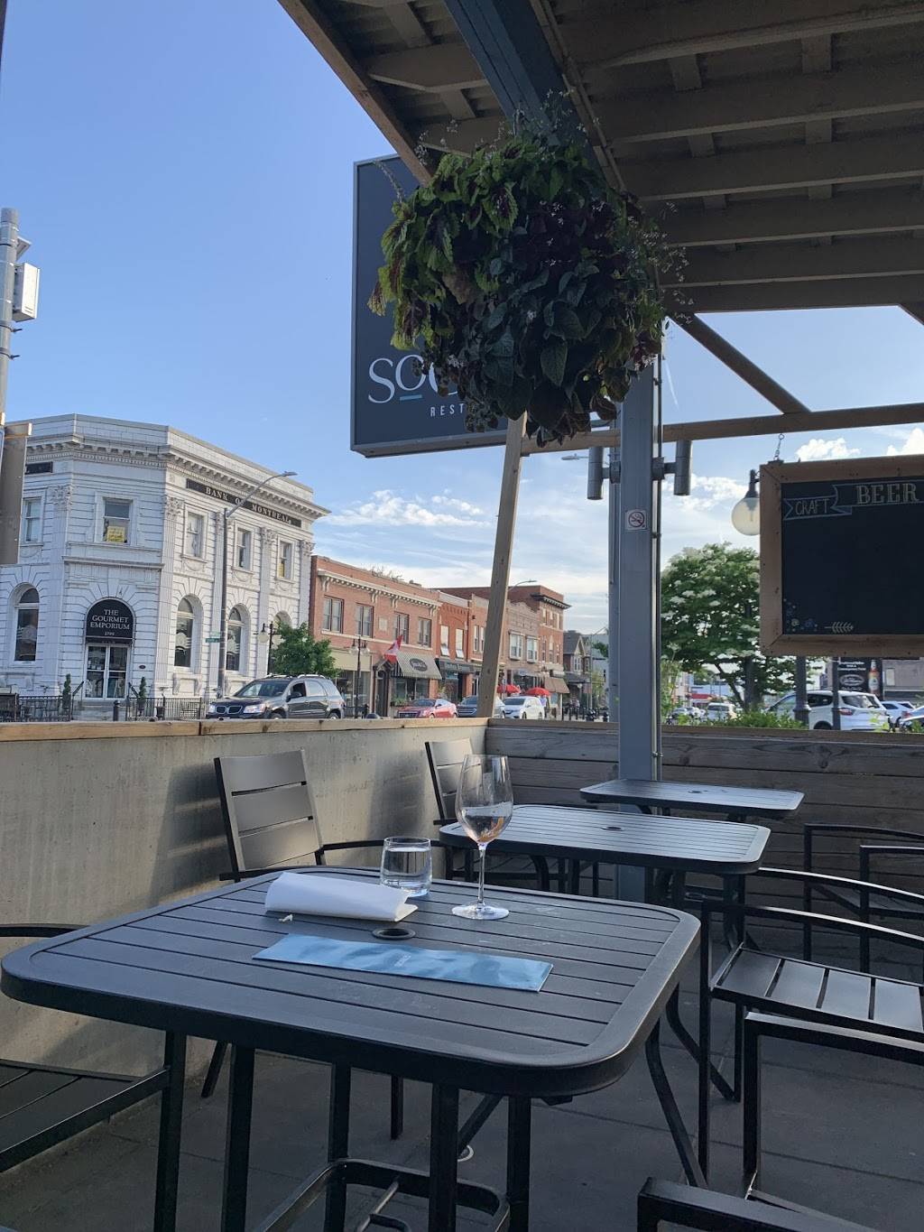 1840 Social | restaurant | 1840 Wyandotte St E, Windsor, ON N8Y 1E3, Canada | 5199828822 OR +1 519-982-8822