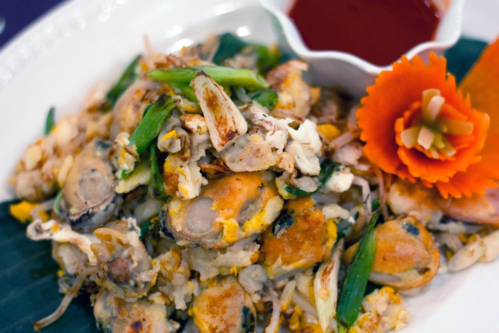 Thai Esan & Noodle House | restaurant | Suite 109, 3266, 9820 Huebner Rd, San Antonio, TX 78240, USA | 2108770888 OR +1 210-877-0888