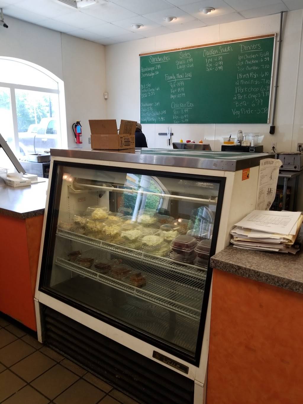 Duck Thru | restaurant | 23141 Main St, Courtland, VA 23837, USA | 7576539580 OR +1 757-653-9580