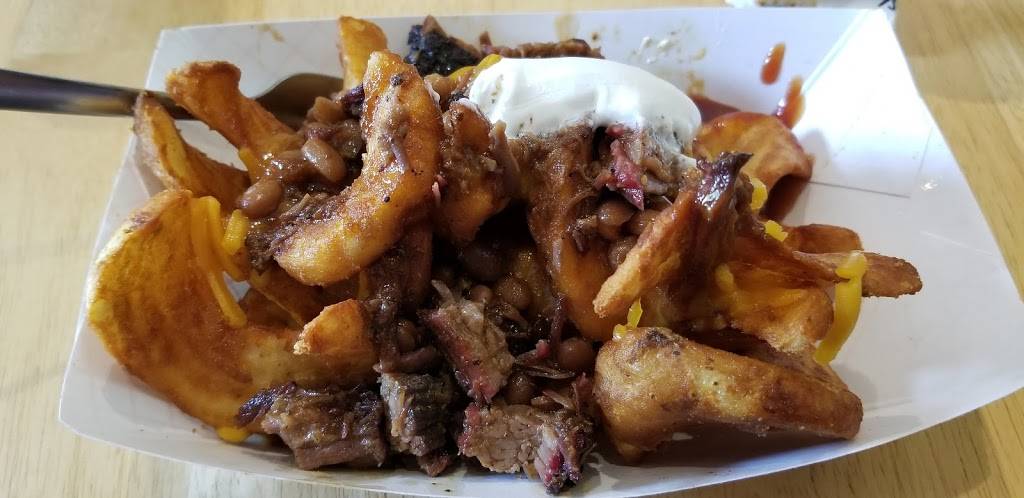 B Fabulous BBQ & Catering | restaurant | 600 Linn St, Slater, IA 50244, USA | 5155978256 OR +1 515-597-8256