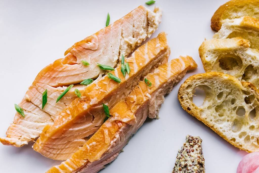 CAYA Smokehouse Grill | restaurant | 1403 S Commerce Rd, Wolverine Lake, MI 48390, USA | 2484386741 OR +1 248-438-6741