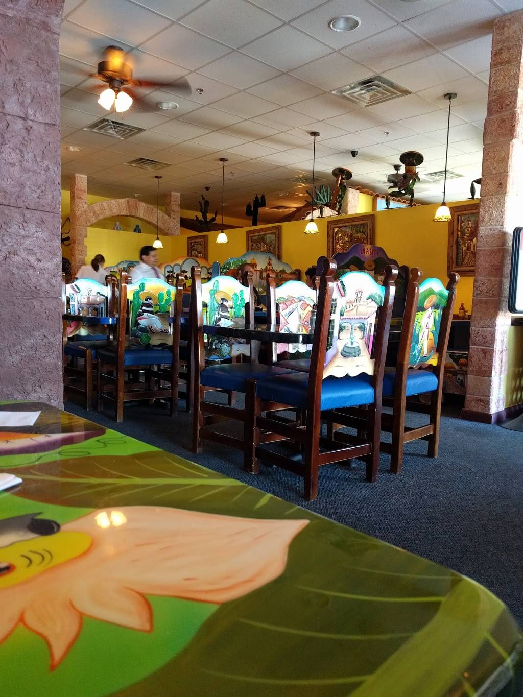 La Fiesta | restaurant | 4420 E 10th St #126, Greenville, NC 27858, USA | 2523212435 OR +1 252-321-2435