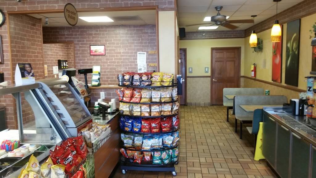 Subway | restaurant | 9231 Lee Hwy, Ooltewah, TN 37363, USA | 4232386564 OR +1 423-238-6564