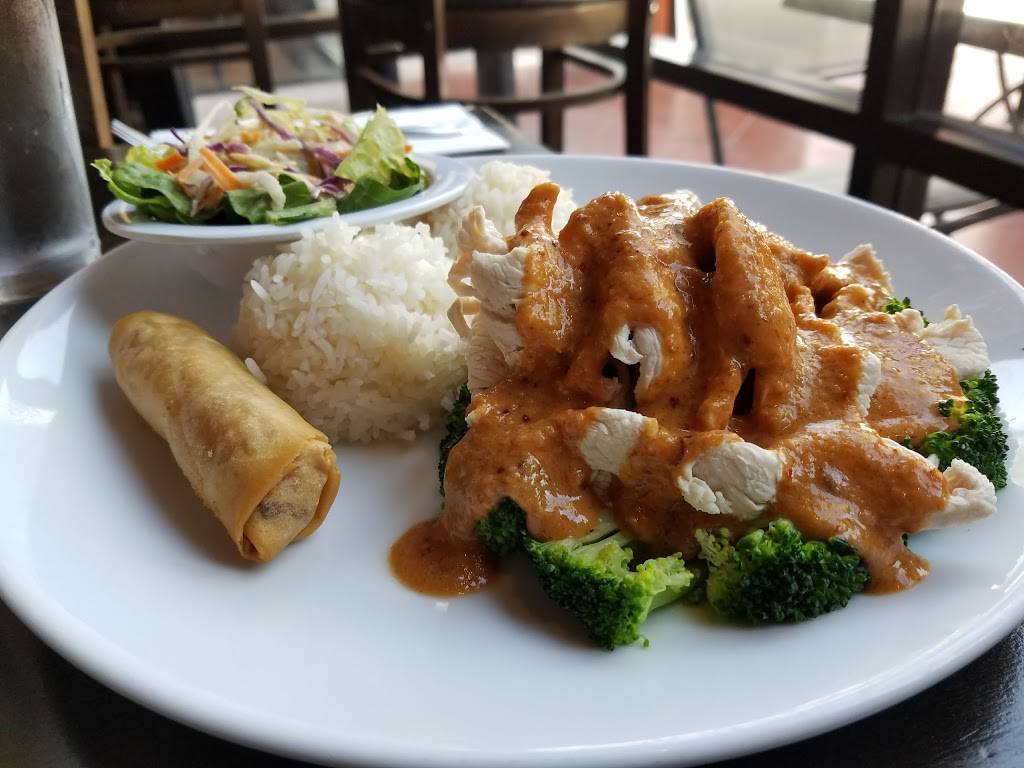 Street Side Thai Kitchen | restaurant | 3025 University Ave, San Diego, CA 92104, USA | 6192289208 OR +1 619-228-9208