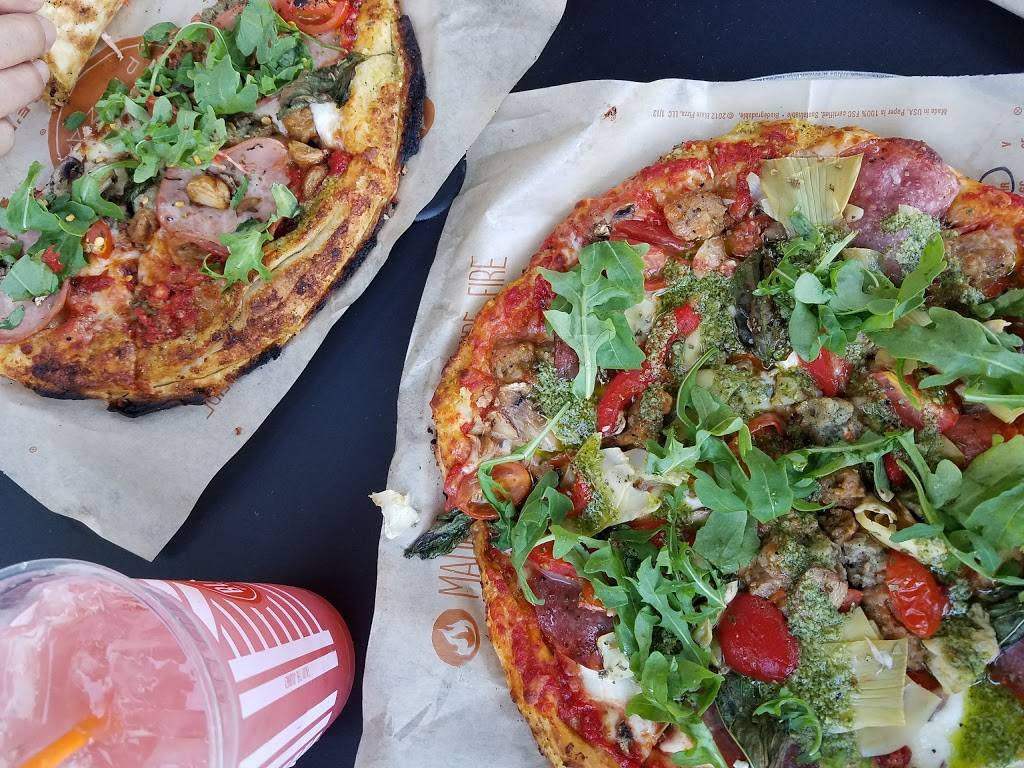 Blaze Pizza | meal takeaway | 990 Town Center Dr, La Cañada Flintridge, CA 91011, USA | 8184830535 OR +1 818-483-0535