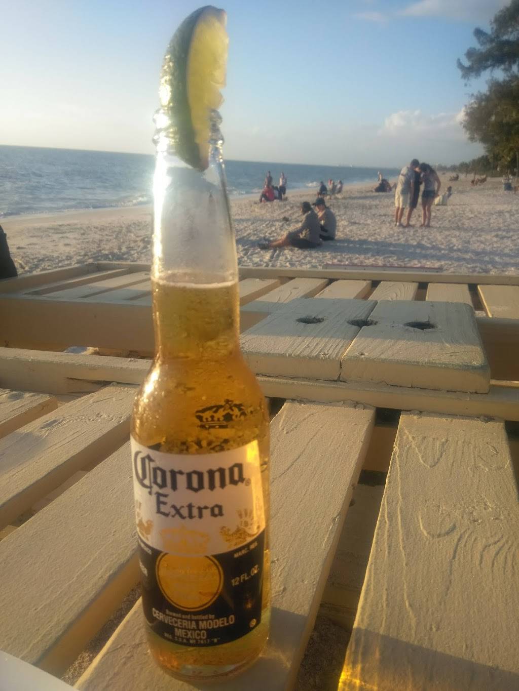 Docs Beach House | restaurant | 27908 Hickory Blvd, Bonita Springs, FL 34134, USA | 2399926444 OR +1 239-992-6444