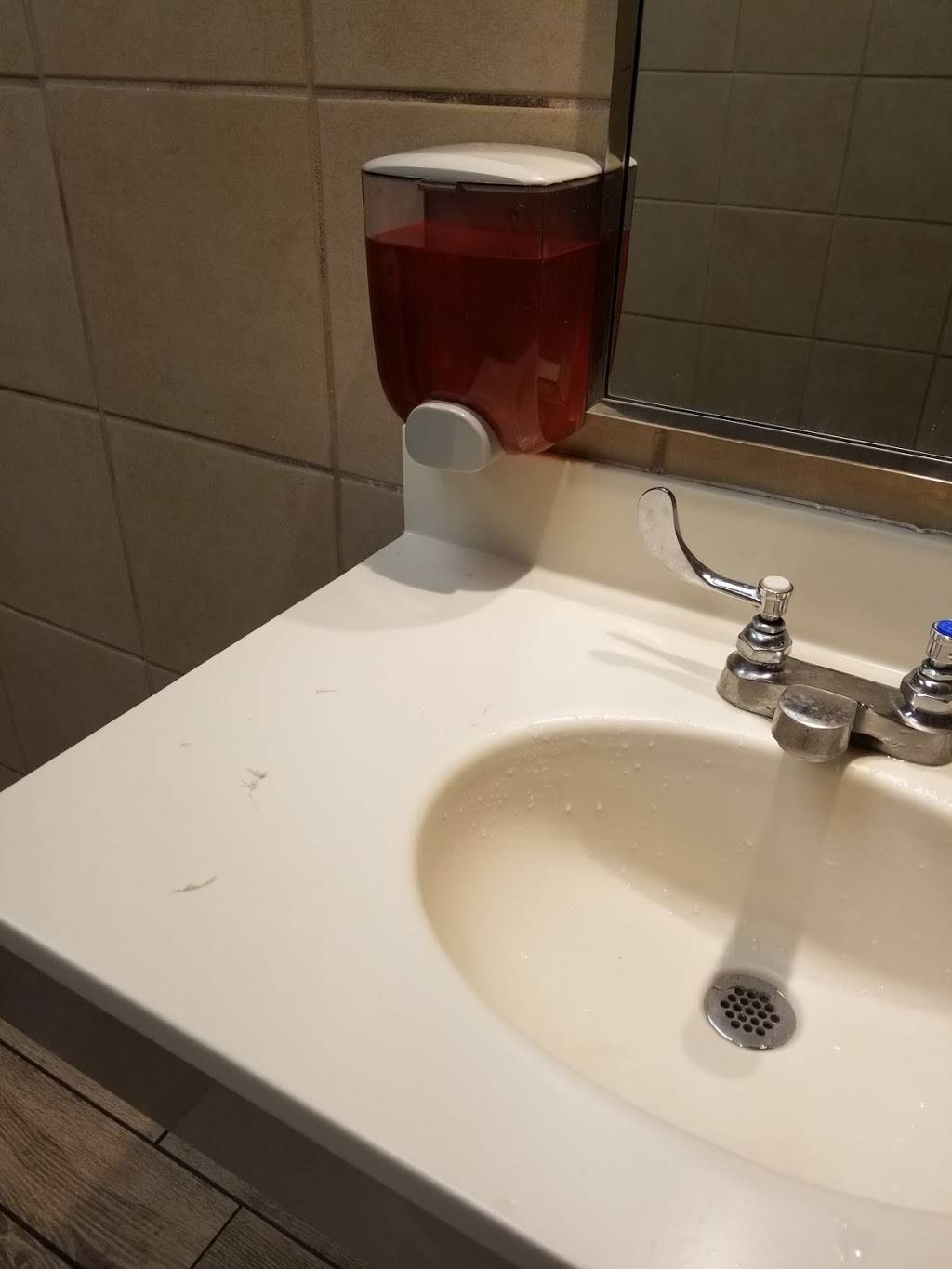 Wendys | restaurant | 10012 Dorchester Rd, Summerville, SC 29485, USA | 8438713685 OR +1 843-871-3685