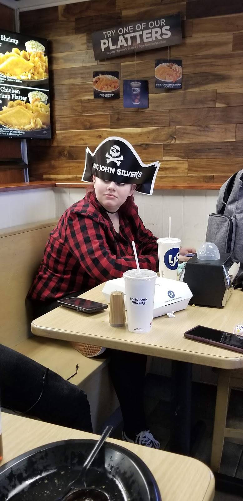 Long John Silvers | restaurant | 3485 S US Hwy 41, Terre Haute, IN 47802, USA | 8122357787 OR +1 812-235-7787