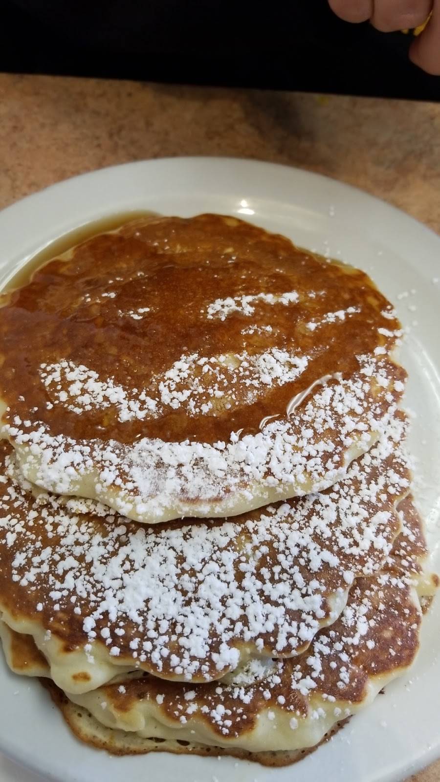 Iron Horse Grill | restaurant | 499 Railroad Ave, Round Lake, IL 60073, USA | 8477409336 OR +1 847-740-9336