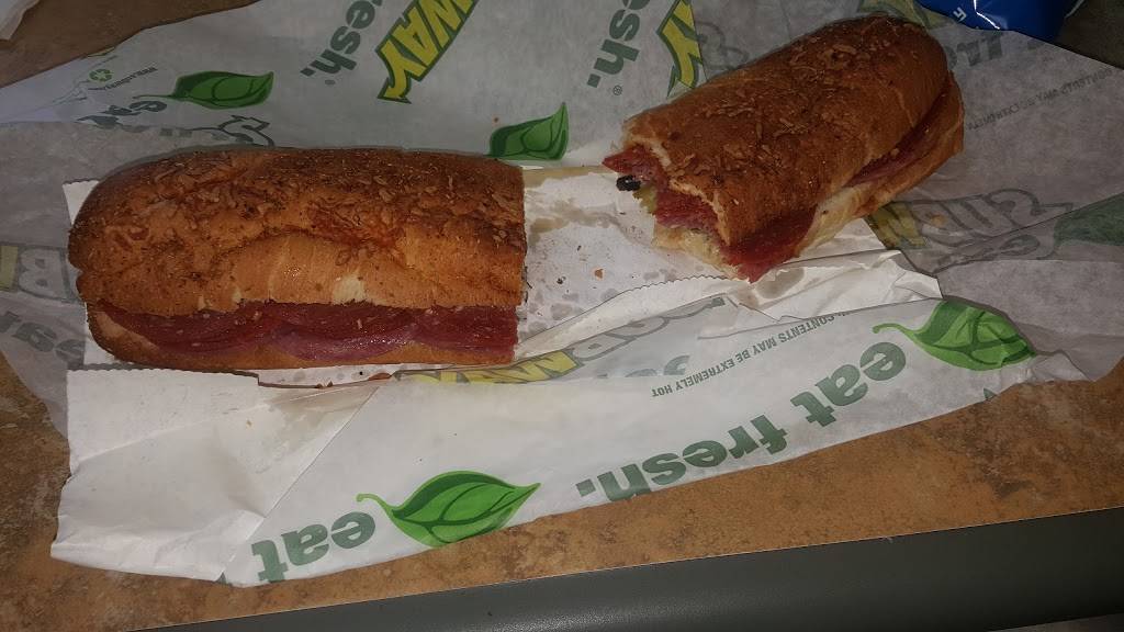 Subway | restaurant | 909 Indiana Ave, Indianapolis, IN 46202, USA | 3179740490 OR +1 317-974-0490