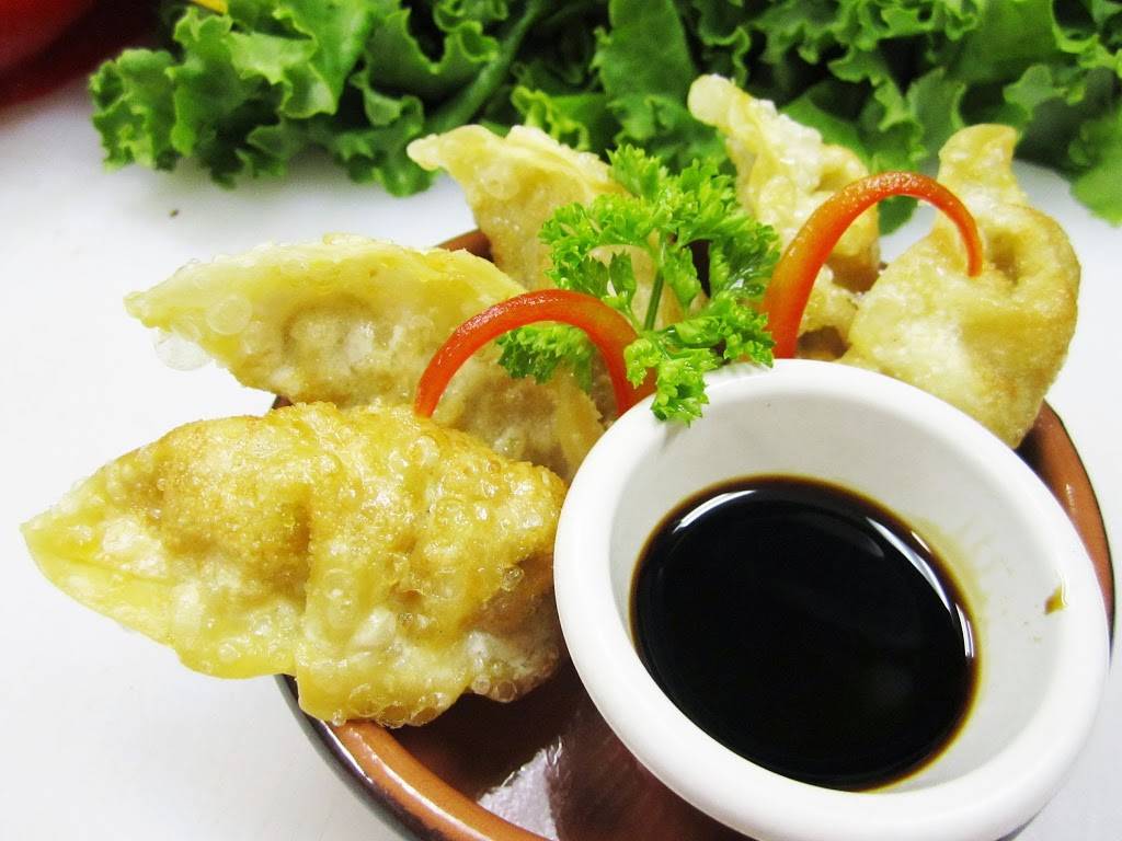 Dozika Restaurant | meal takeaway | 601 Dempster Street, Evanston, IL 60201, USA | 8478699740 OR +1 847-869-9740