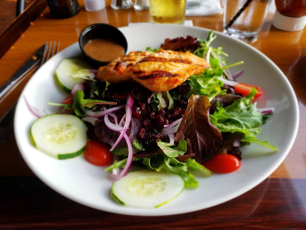 The Port | Grill & Raw Bar | restaurant | 359 Thames St, Newport, RI 02840, USA | 4016195892 OR +1 401-619-5892