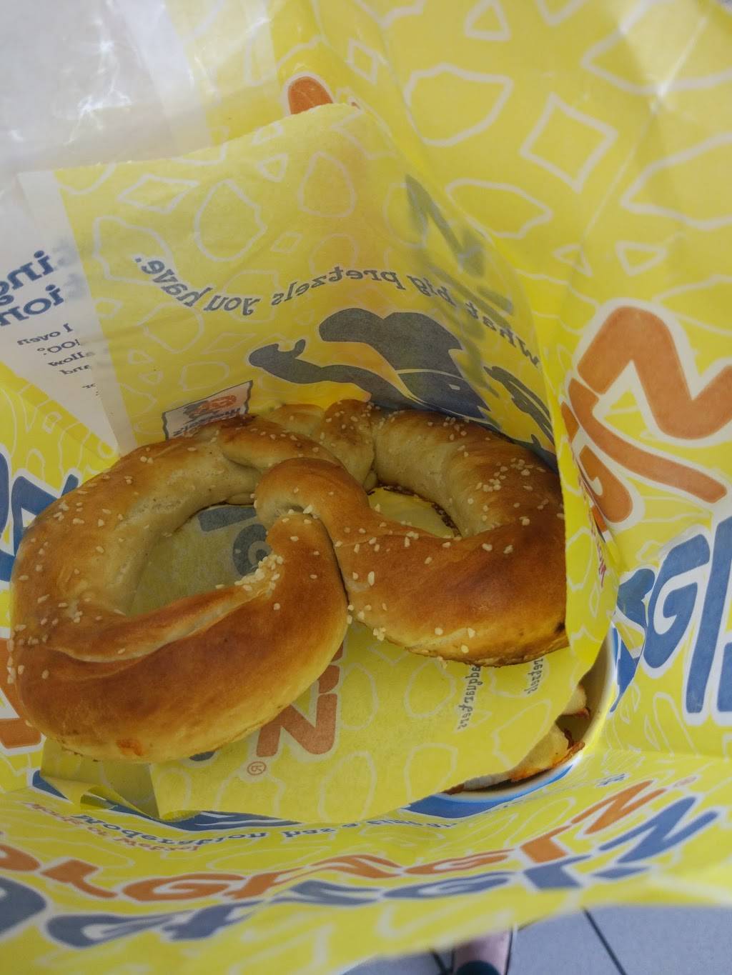 Wetzels Pretzels | restaurant | 71 Fortune Rd #836, Irvine, CA 92618, USA | 9496778831 OR +1 949-677-8831