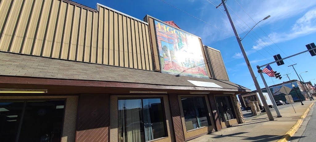 La Conchita | restaurant | 103 N Cavin St, Ligonier, IN 46767, USA | 2608947641 OR +1 260-894-7641