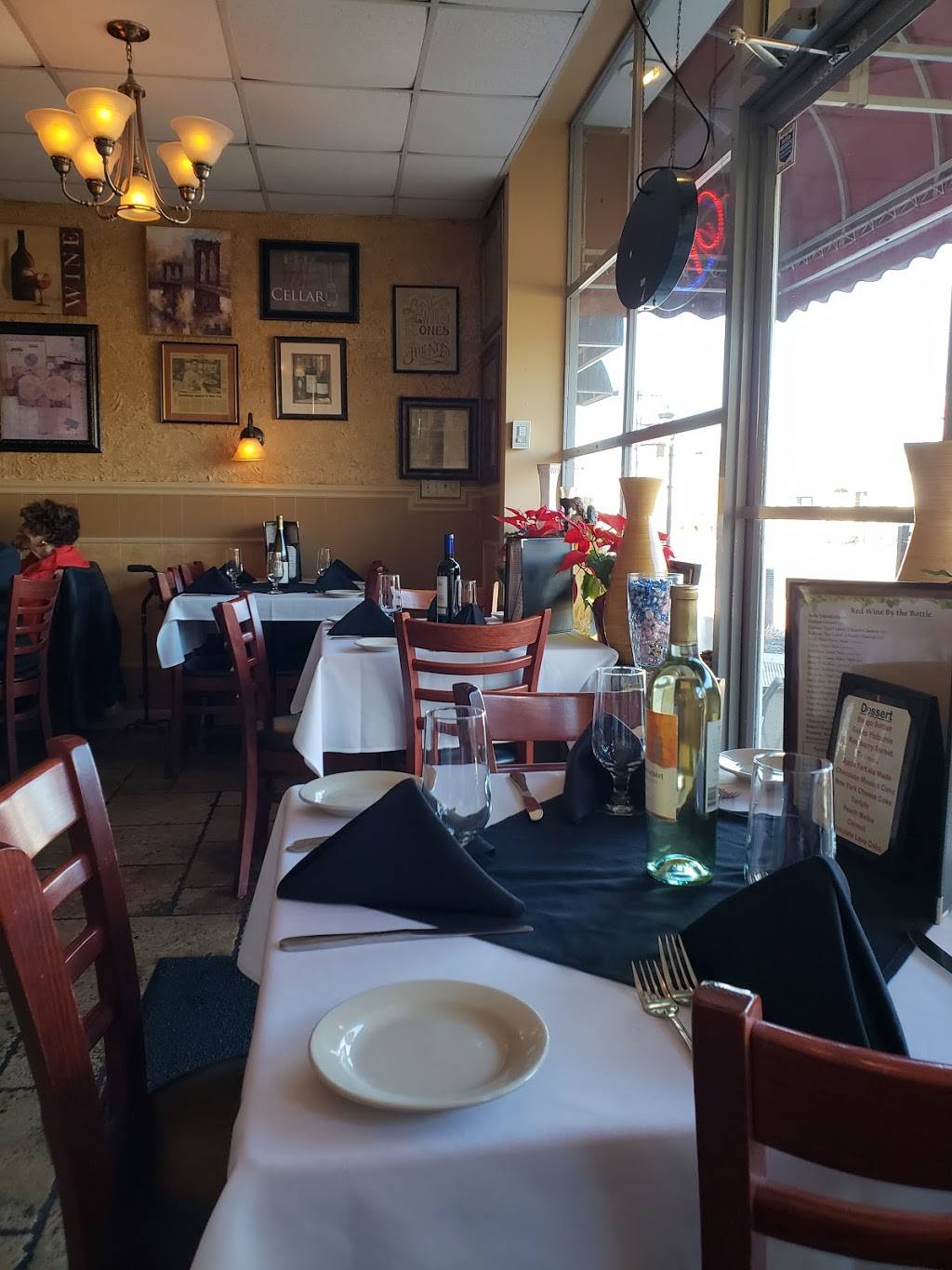 Alfredos Restaurant | restaurant | 189 S Main St, New City, NY 10956, USA | 8456343300 OR +1 845-634-3300