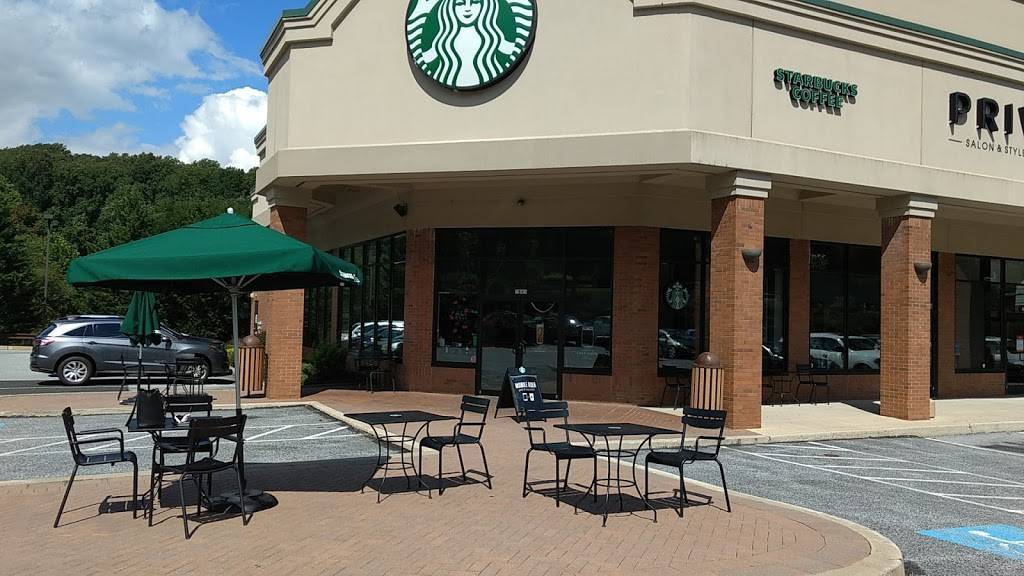 Starbucks | cafe | 4895 West Chester Pike, Newtown Square, PA 19073, USA | 6103534951 OR +1 610-353-4951