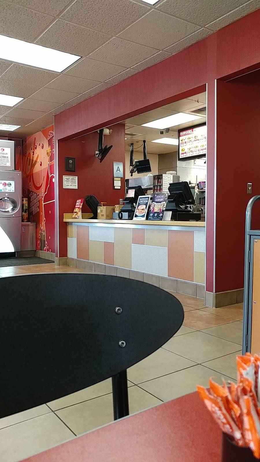 Jack in the Box | restaurant | 3910 Sierra Ave, Fontana, CA 92336, USA | 9094290170 OR +1 909-429-0170