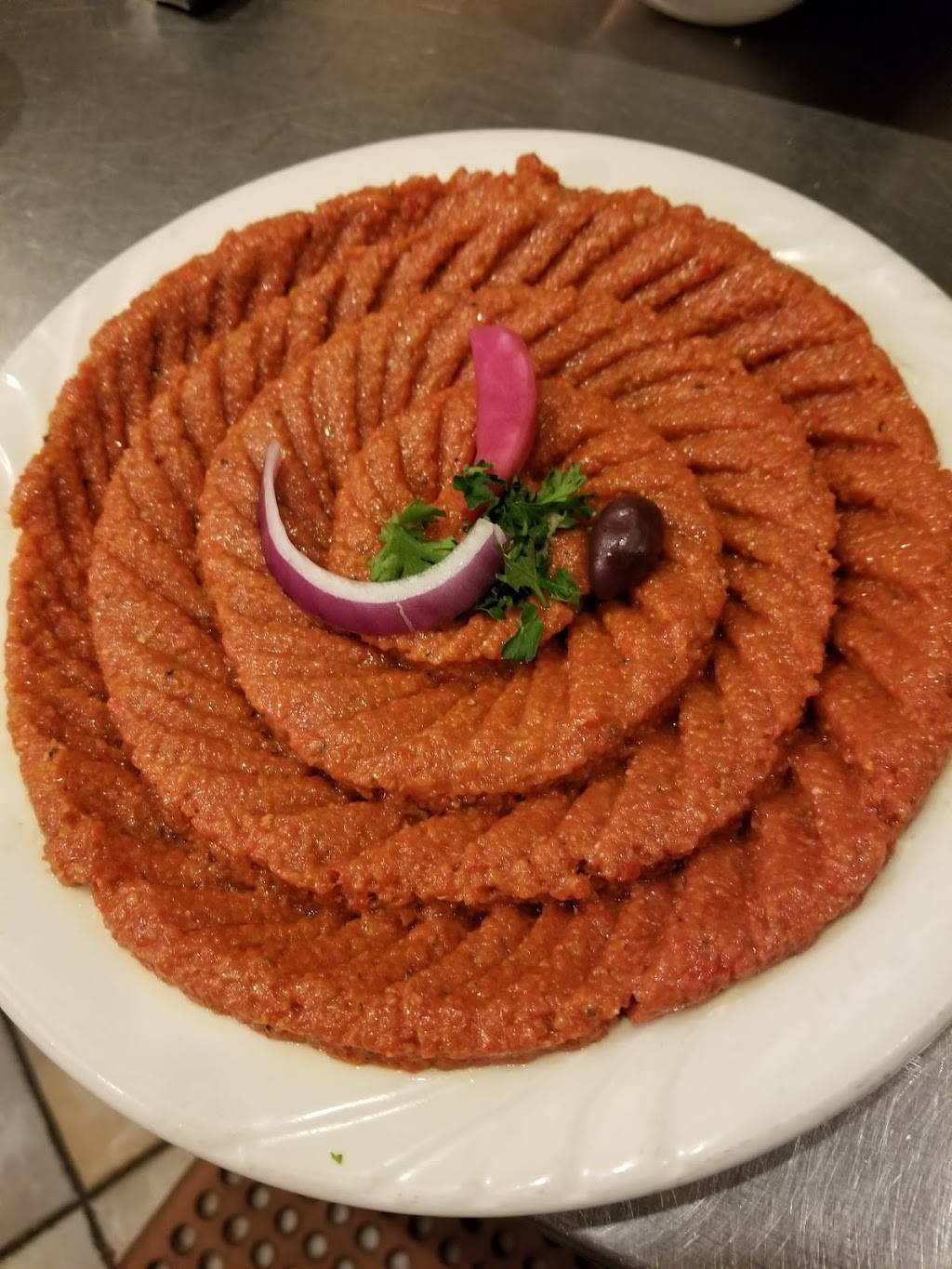 Grape Leaves Restaurant | restaurant | 2850 W Maple Rd, Troy, MI 48084, USA | 2488162000 OR +1 248-816-2000