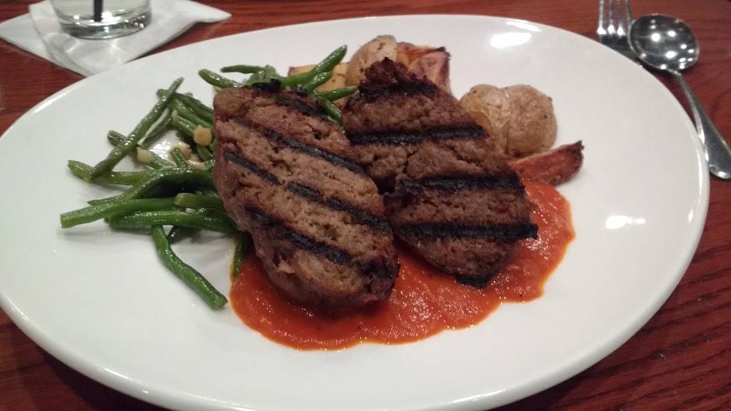 Oakwood Bistro | restaurant | 3003 Oakland Dr, Kalamazoo, MI 49008, USA | 2693445400 OR +1 269-344-5400