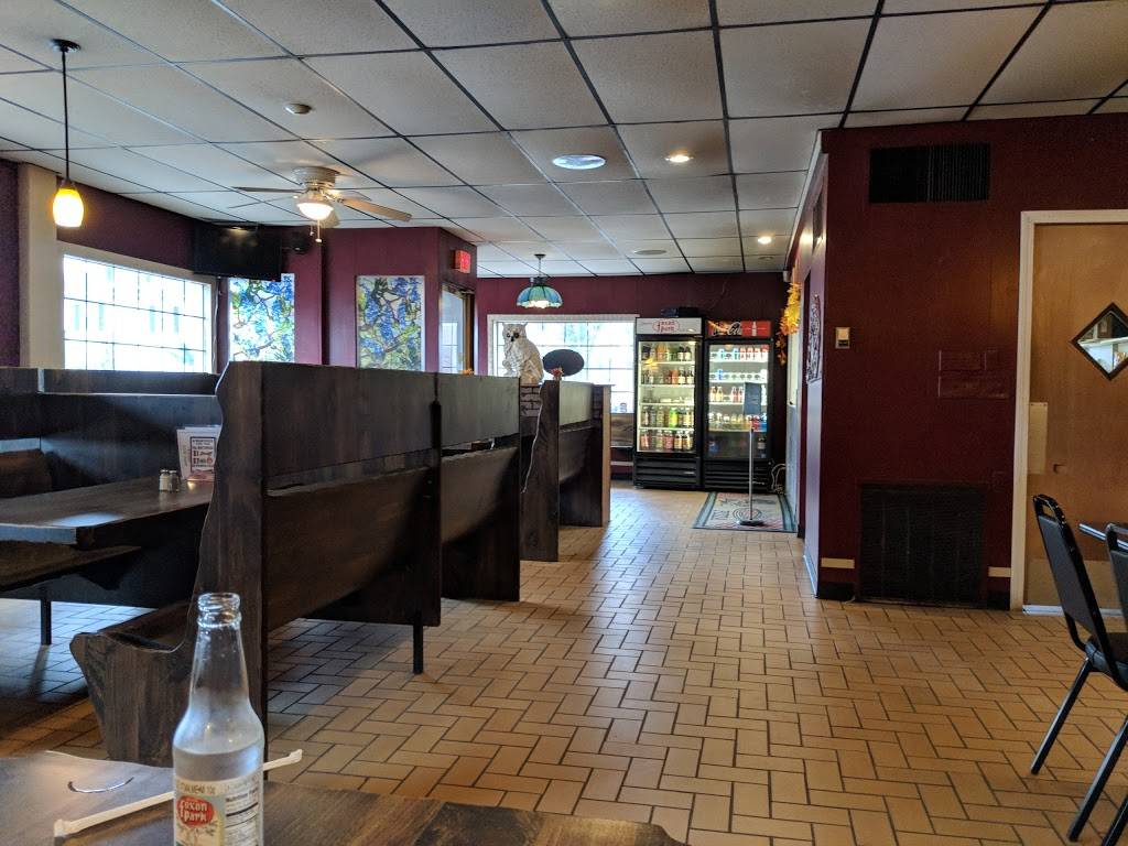 DePalmas Apizza | restaurant | 440 Main St, East Haven, CT 06512, USA | 2034691988 OR +1 203-469-1988