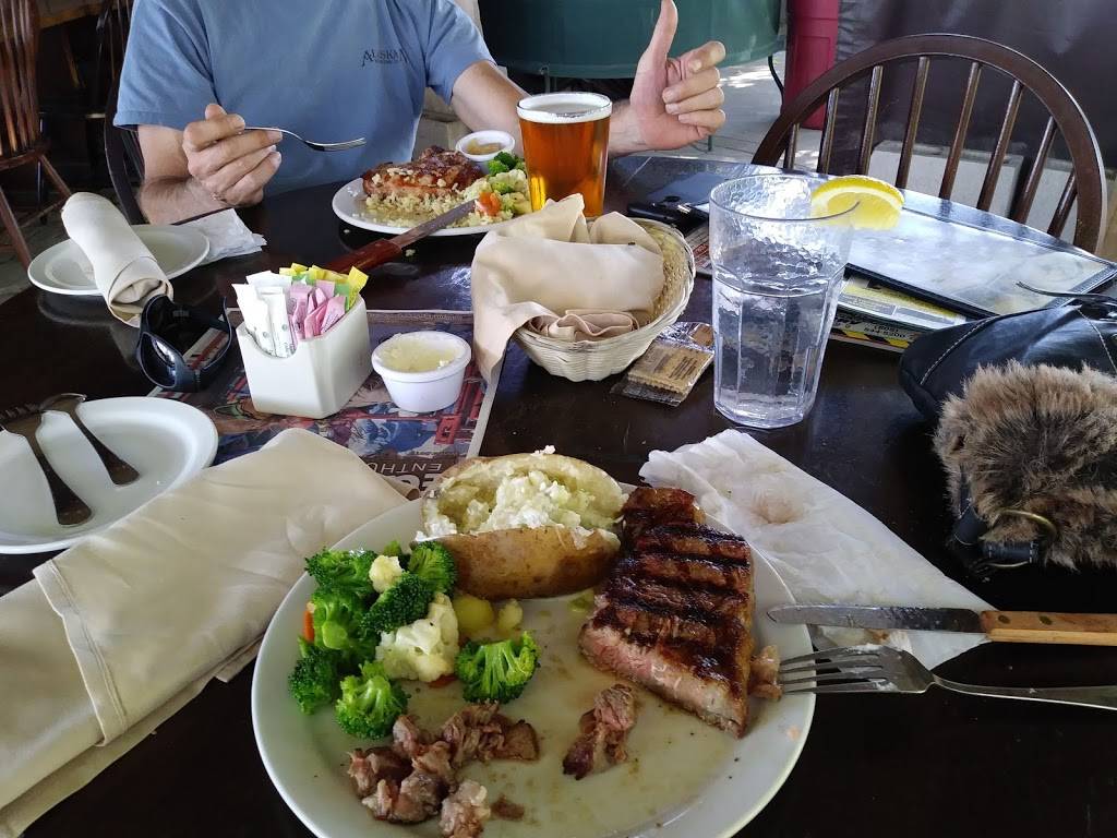 Loading Chute Restaurant and Barn | restaurant | 6350 Webster Rd, Creston, CA 93432, USA | 8052371259 OR +1 805-237-1259