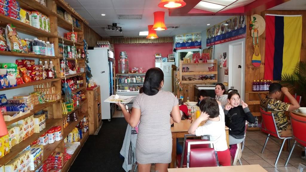 Sabor Tropical | restaurant | 18 Rue Saint-Antoine S, Granby, QC J2G 6W3, Canada | 4509945669 OR +1 450-994-5669