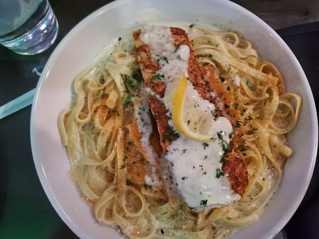 The Social Restaurant | restaurant | 399 E 81st Ave, Merrillville, IN 46410, USA | 2196492600 OR +1 219-649-2600