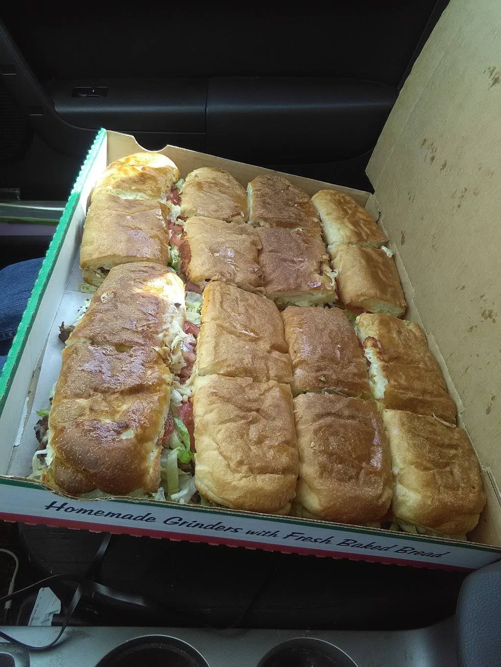 Mancinos of Taylor | restaurant | 22765 Northline Rd, Taylor, MI 48180, USA | 7342870103 OR +1 734-287-0103