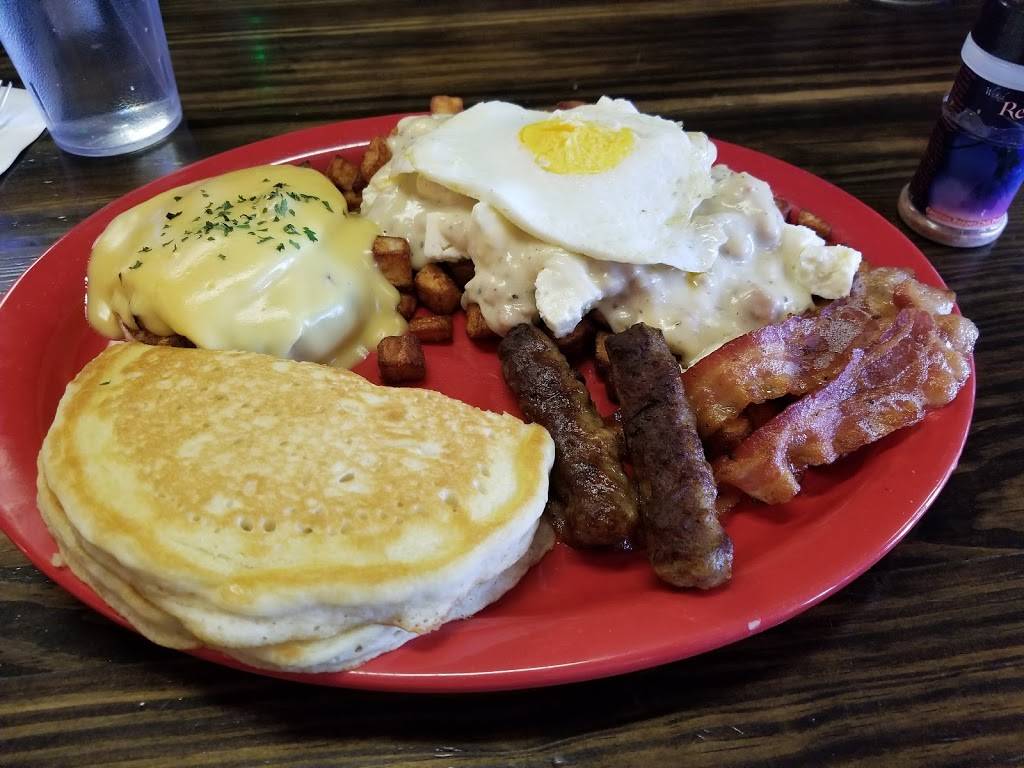 Grams Diner | restaurant | 13 Main St, Adams, NY 13605, USA | 3152324881 OR +1 315-232-4881