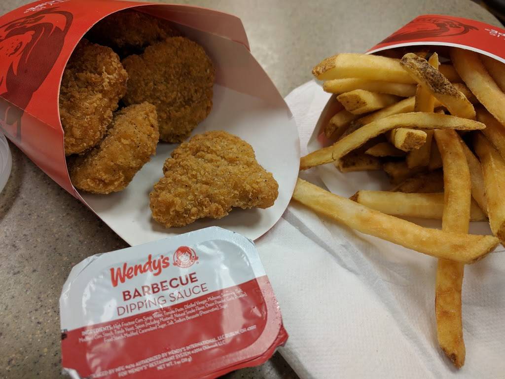 Wendys | restaurant | 5551 Patriot Blvd, Austintown, OH 44515, USA | 3306521952 OR +1 330-652-1952