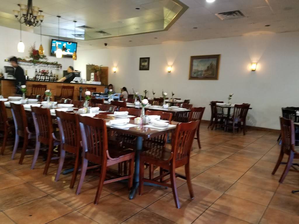 Umbertos Italian Grill | restaurant | 7616 Culebra Rd, San Antonio, TX 78251, USA | 2106844747 OR +1 210-684-4747