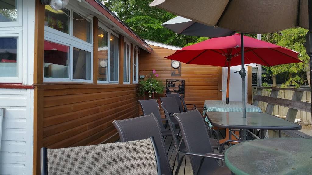 Redlys Country Kitchen | restaurant | 116 Oak Lake Rd, Stirling, ON K0K 3E0, Canada | 6133950343 OR +1 613-395-0343