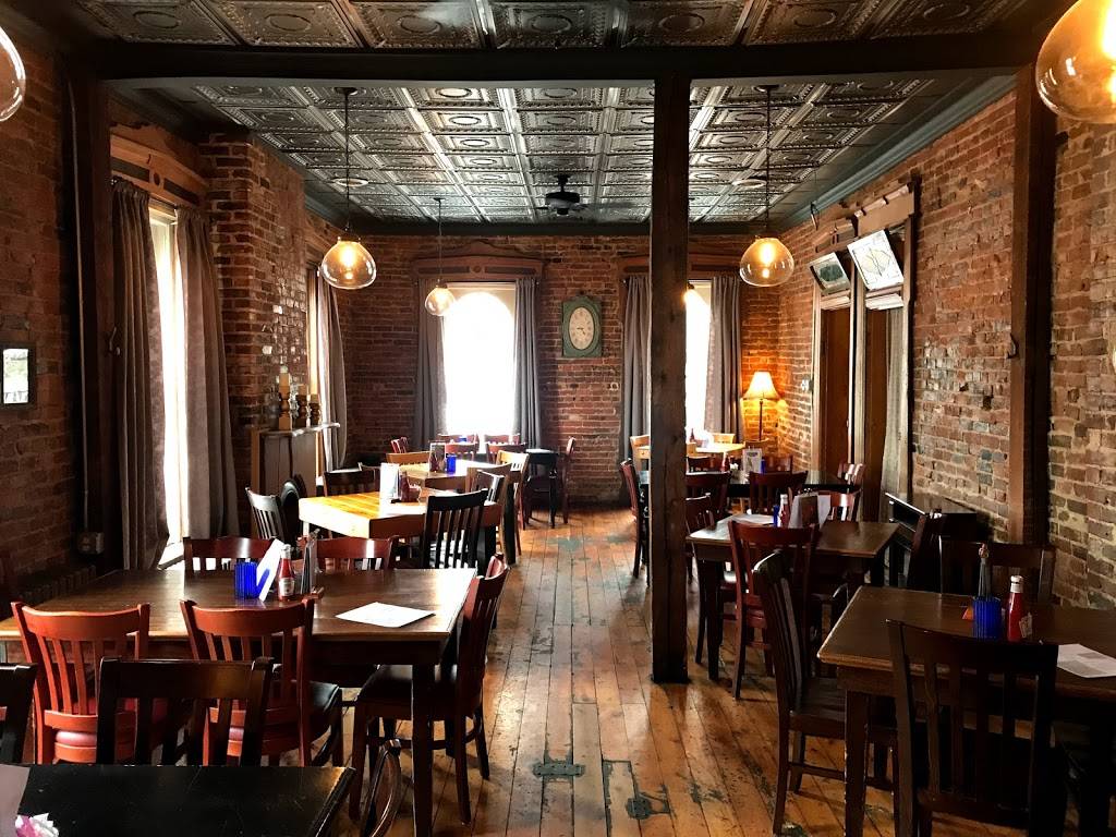 The Harmony Inn | restaurant | 230 Mercer St, Harmony, PA 16037, USA | 7244525124 OR +1 724-452-5124