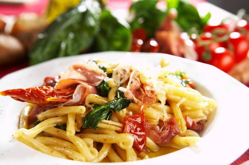 Ninos Italian Restaurant | restaurant | 32652 Center Ridge Rd, North Ridgeville, OH 44039, USA | 4403539580 OR +1 440-353-9580